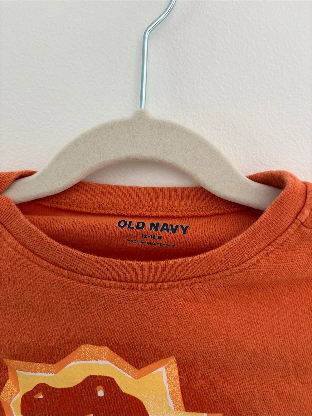 Old Navy Halloween Dinosaur Jack-O'-Lantern Long Sleeve Tee 🧡